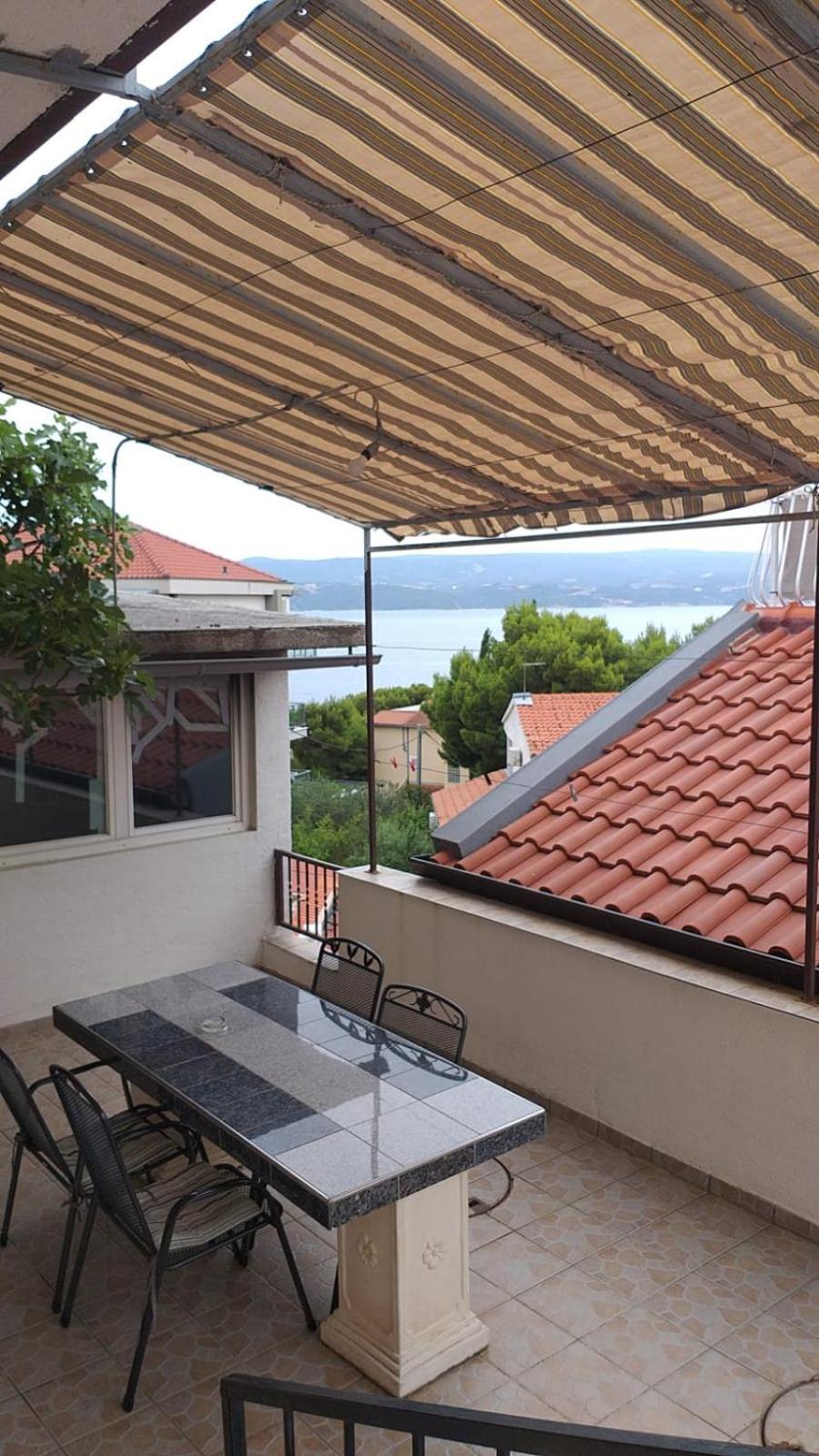 Beach Apartments Nemira Omis Luaran gambar